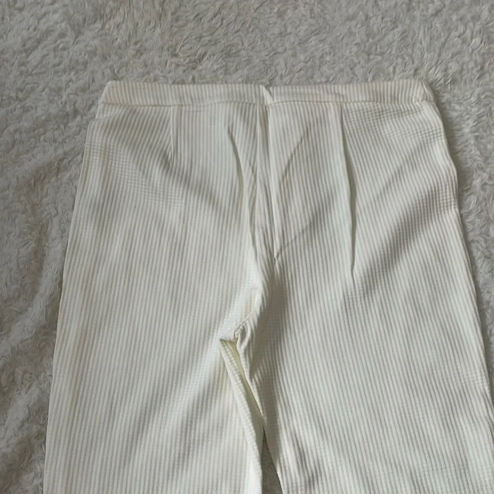 Maison d’Amelie White Ribbed Pants